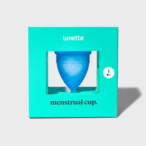 Lunette_cup_blue1_shopify_900x